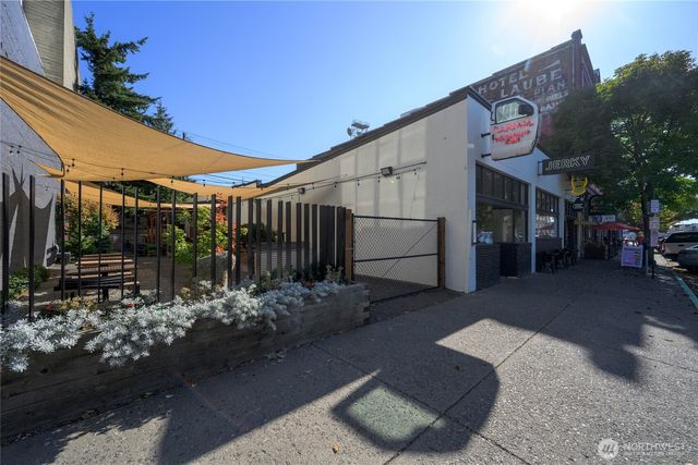 1232 N State Street, Bellingham, WA 98225