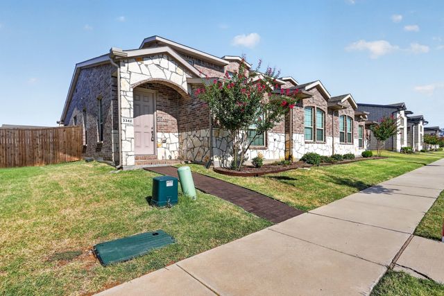 3342 Solana Circle, Denton, TX 76207