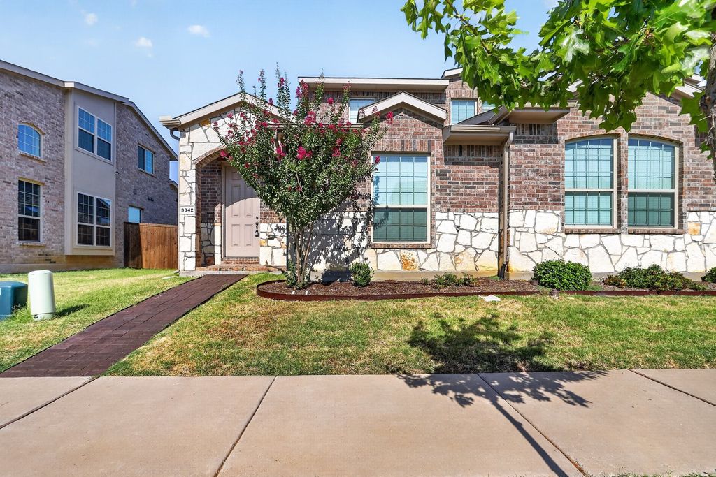 3342 Solana Circle, Denton, TX 76207