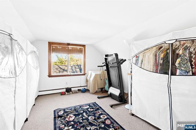 2 Roger Avenue, Wanaque, NJ 07420