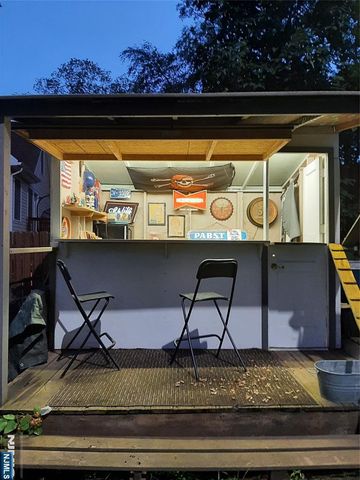 2 Roger Avenue, Wanaque, NJ 07420