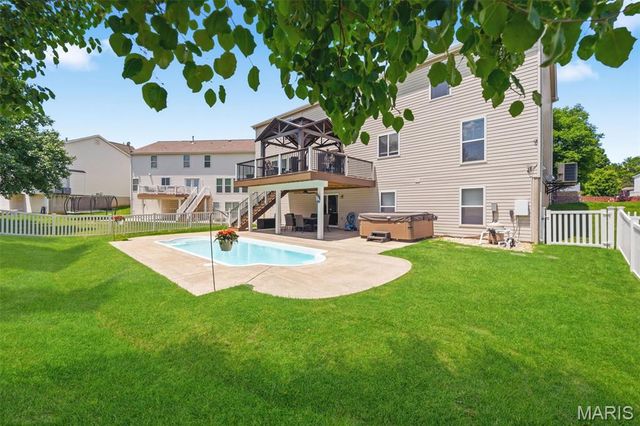 191 Abington Drive, St Peters, MO 63376