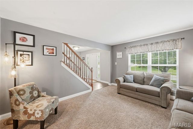 191 Abington Drive, St Peters, MO 63376