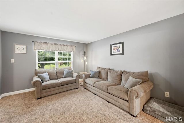191 Abington Drive, St Peters, MO 63376