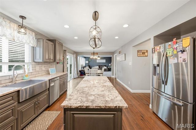 191 Abington Drive, St Peters, MO 63376
