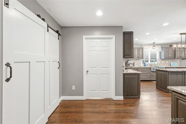 191 Abington Drive, St Peters, MO 63376