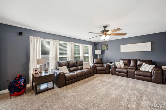 191 Abington Drive, St Peters, MO 63376