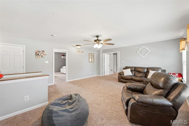 191 Abington Drive, St Peters, MO 63376