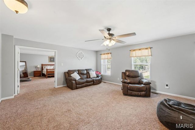 191 Abington Drive, St Peters, MO 63376