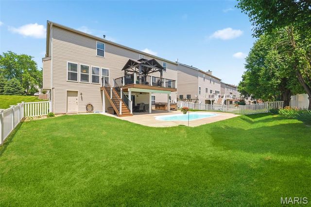 191 Abington Drive, St Peters, MO 63376
