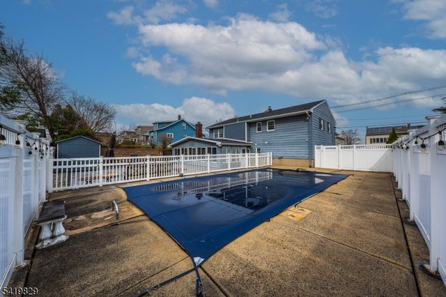 739 Kingston Ave, Kenilworth Boro, NJ 07033