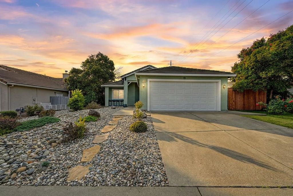 3446 Alder Canyon Way, Antelope, CA 95843
