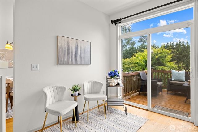 1301 225th Place SE, Sammamish, WA 98075