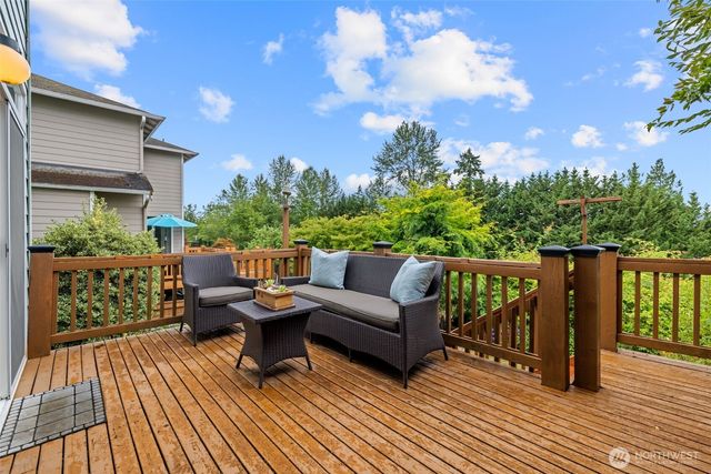 1301 225th Place SE, Sammamish, WA 98075