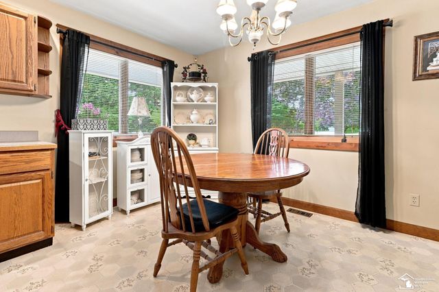2242 Carleton West Road, Carleton, MI 48117