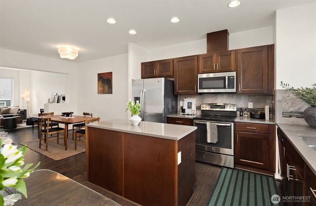 6592 High Point Drive SW, Seattle, WA 98126