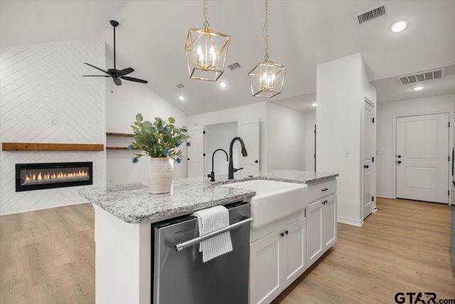 111 Lainey Lane, Mineola, TX 75773