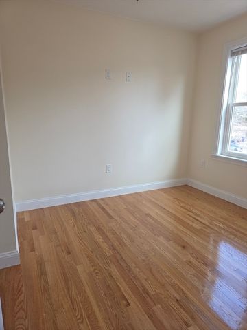 49 Woodcliff St 3, Boston, MA 02125