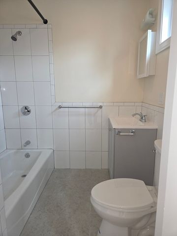 49 Woodcliff St 3, Boston, MA 02125