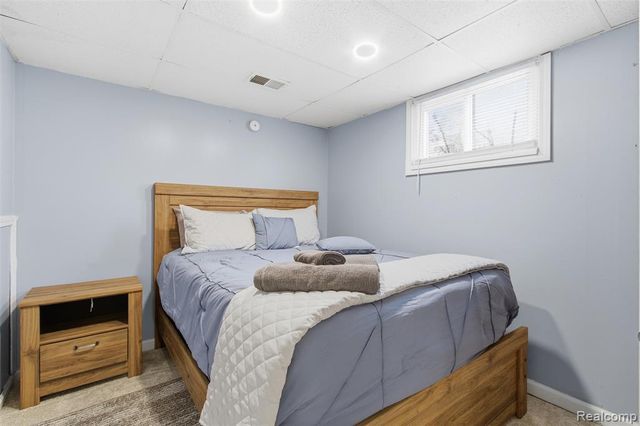 26739 W Outer Drive, Ecorse, MI 48229