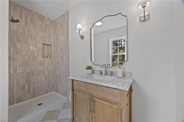 988 Michaelwood DR, Virginia Beach, VA 23452