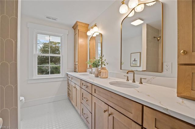 988 Michaelwood DR, Virginia Beach, VA 23452