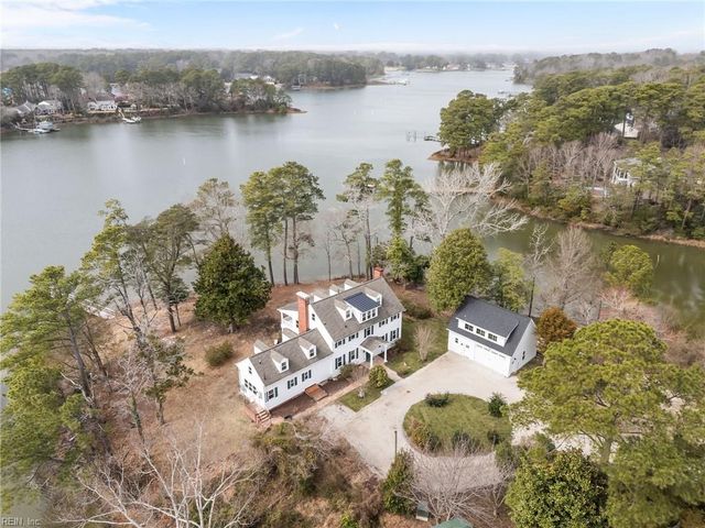 988 Michaelwood DR, Virginia Beach, VA 23452