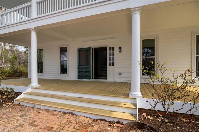 988 Michaelwood DR, Virginia Beach, VA 23452