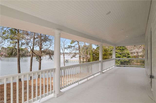 988 Michaelwood DR, Virginia Beach, VA 23452