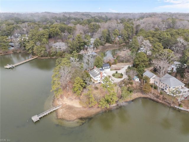 988 Michaelwood DR, Virginia Beach, VA 23452