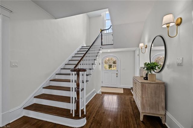 988 Michaelwood DR, Virginia Beach, VA 23452