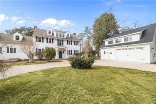 988 Michaelwood DR, Virginia Beach, VA 23452