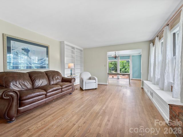 242 N Hills Drive, Hendersonville, NC 28791
