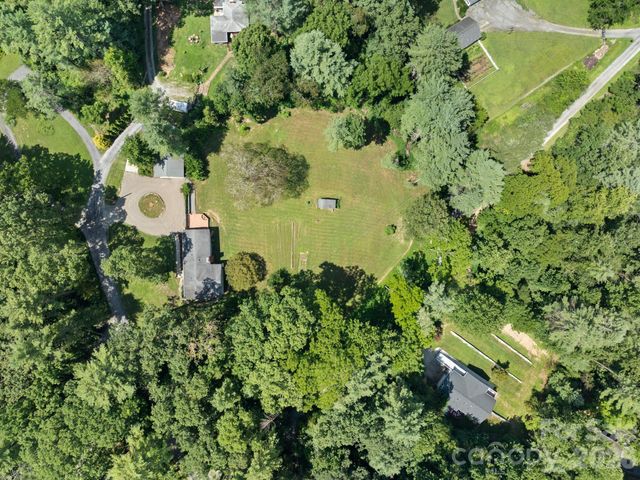 242 N Hills Drive, Hendersonville, NC 28791