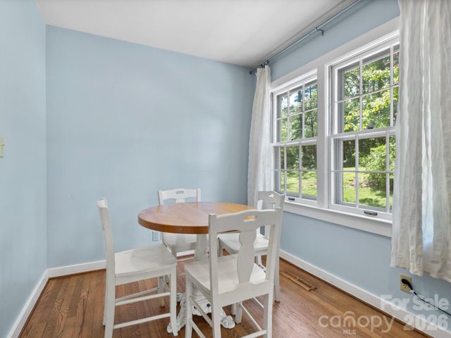 242 N Hills Drive, Hendersonville, NC 28791