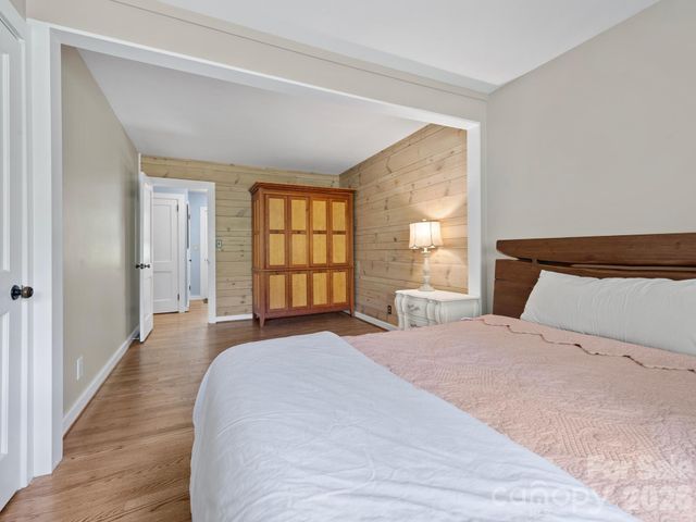 242 N Hills Drive, Hendersonville, NC 28791