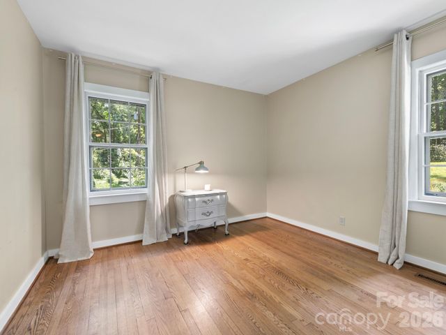 242 N Hills Drive, Hendersonville, NC 28791