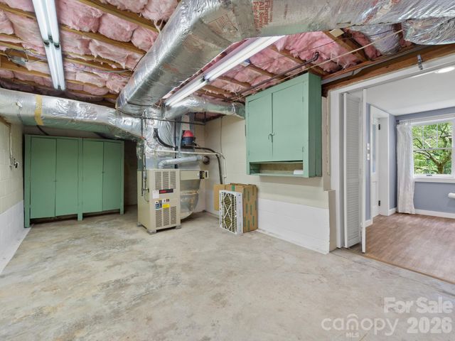 242 N Hills Drive, Hendersonville, NC 28791