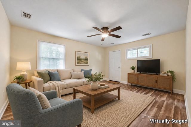 300 BOURQUE RD, Middle River, MD 21220