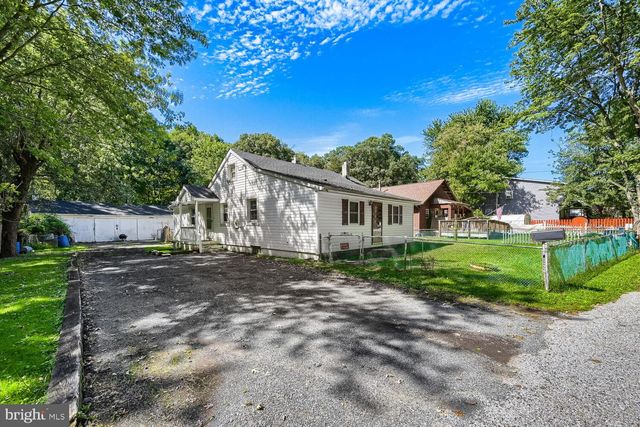 300 BOURQUE RD, Middle River, MD 21220