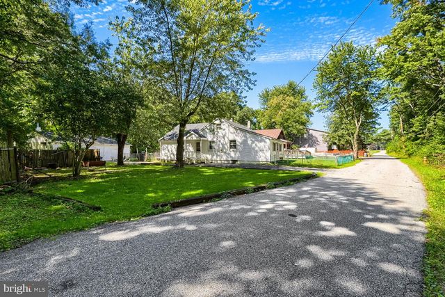 300 BOURQUE RD, Middle River, MD 21220