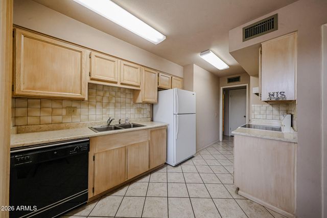 13319 W HARDWOOD Drive W, Sun City West, AZ 85375