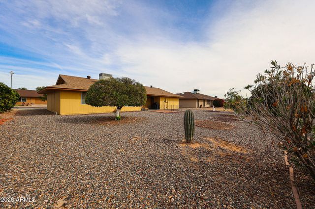 13319 W HARDWOOD Drive W, Sun City West, AZ 85375