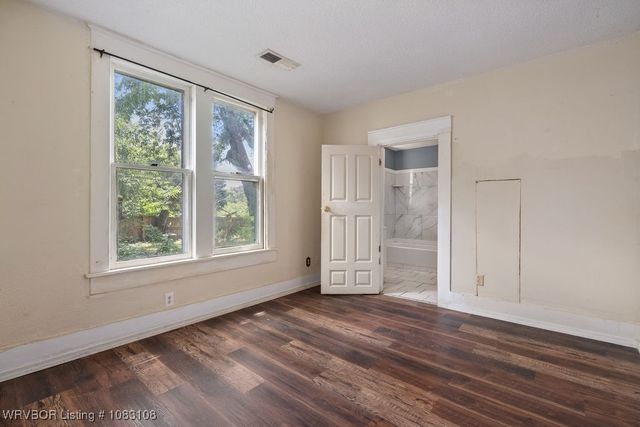 1221 N 39th Street, Fort Smith, AR 72904