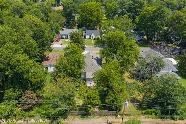 1221 N 39th Street, Fort Smith, AR 72904