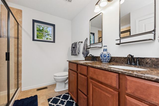 1440 Woodbury Glen Drive, Batavia Twp, OH 45102