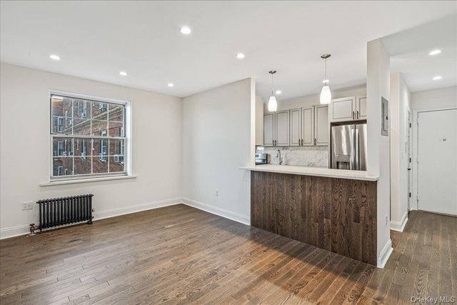 5110 30th Avenue 5K, Woodside, NY 11377