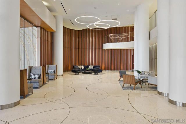 888 W E ST 505, San Diego, CA 92101