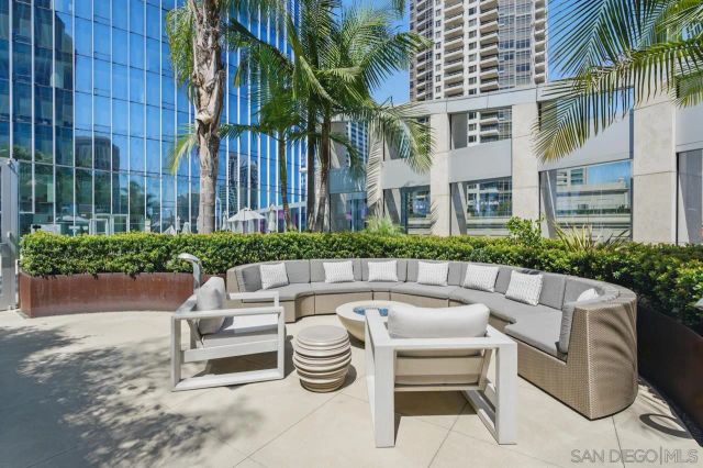 888 W E ST 505, San Diego, CA 92101