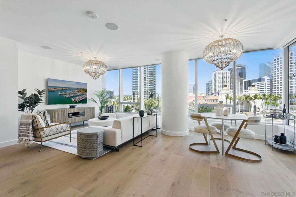 888 W E ST 505, San Diego, CA 92101